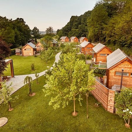 Glamping Mountain Fairy Tale Villa Bistrica pri Trzicu Ngoại thất bức ảnh