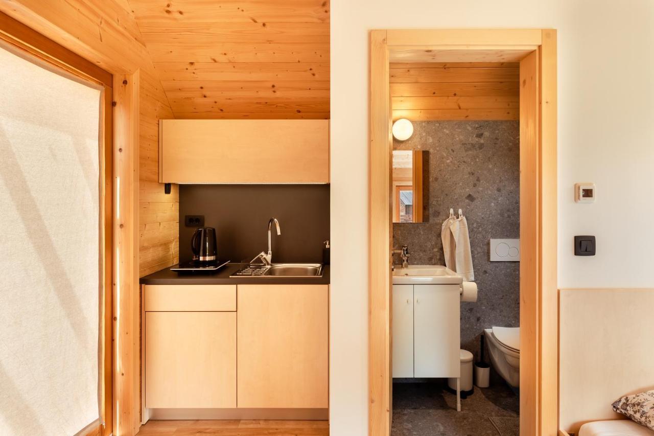Glamping Mountain Fairy Tale Villa Bistrica pri Trzicu Ngoại thất bức ảnh
