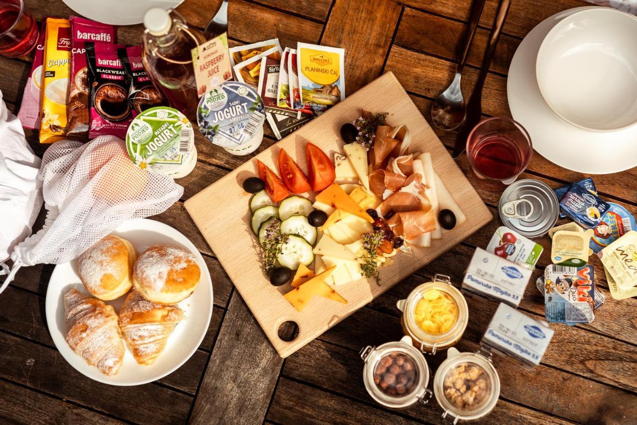 Glamping Mountain Fairy Tale Villa Bistrica pri Trzicu Ngoại thất bức ảnh