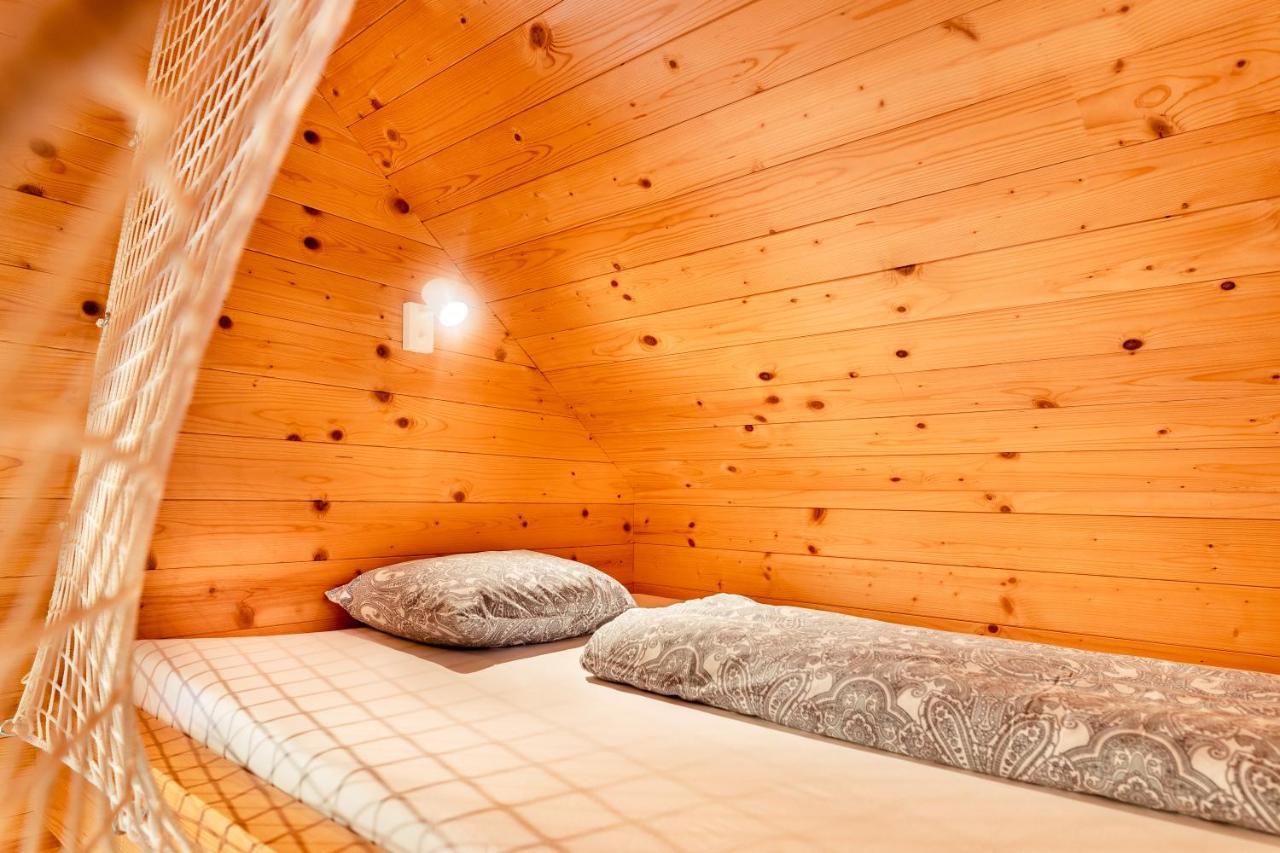 Glamping Mountain Fairy Tale Villa Bistrica pri Trzicu Ngoại thất bức ảnh