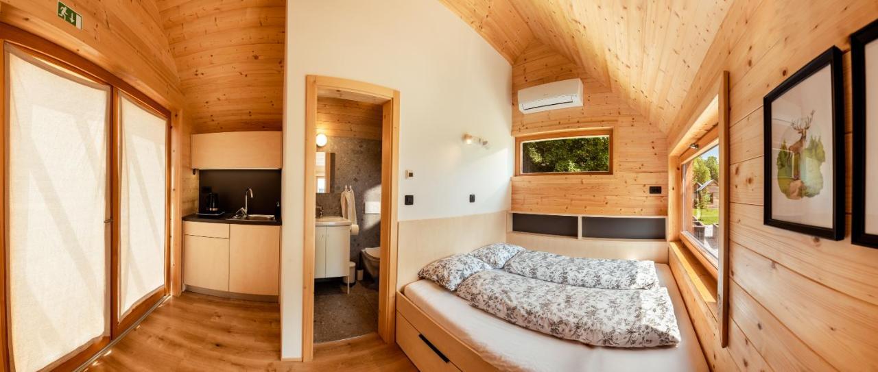 Glamping Mountain Fairy Tale Villa Bistrica pri Trzicu Ngoại thất bức ảnh