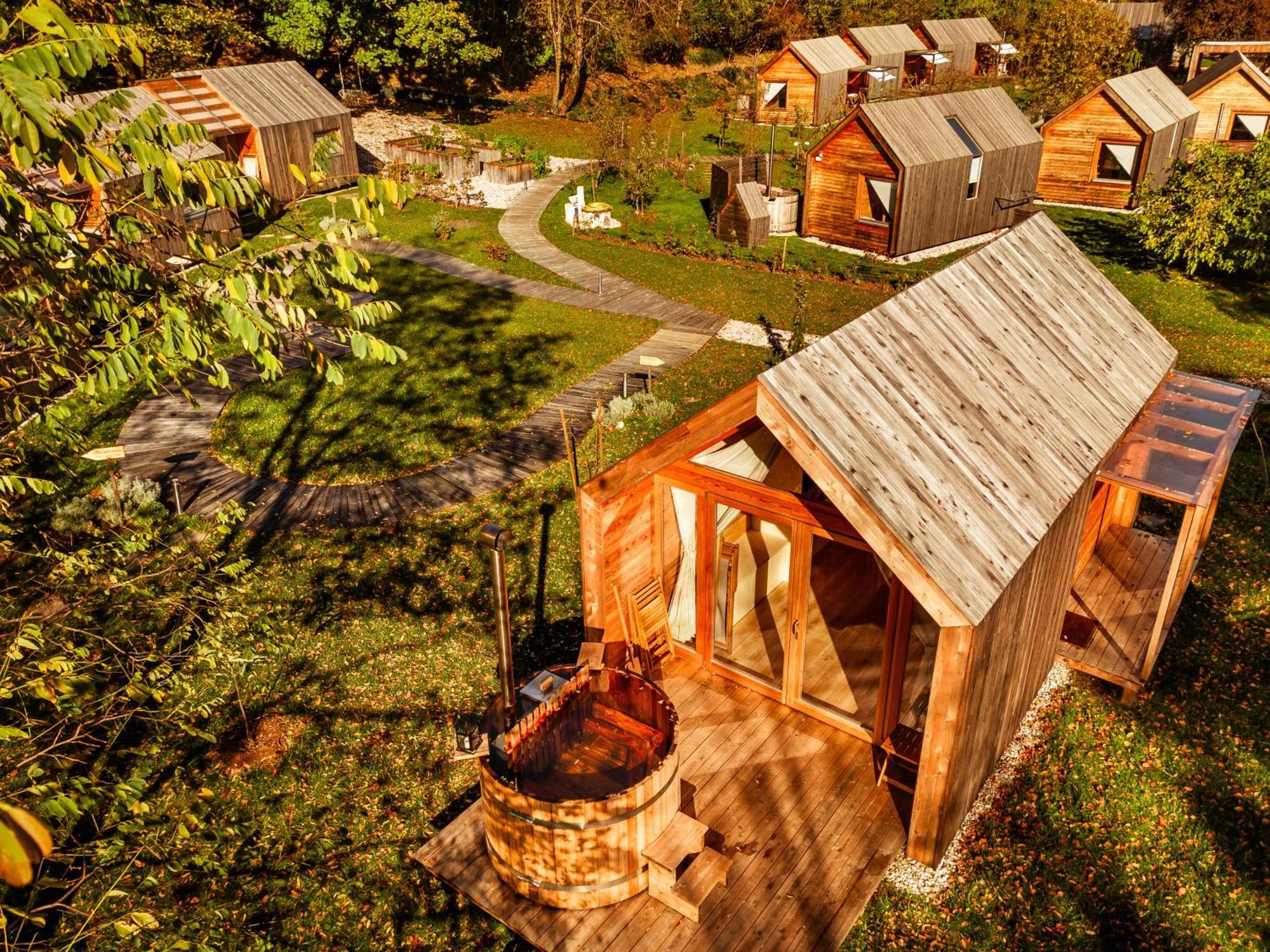 Glamping Mountain Fairy Tale Villa Bistrica pri Trzicu Ngoại thất bức ảnh
